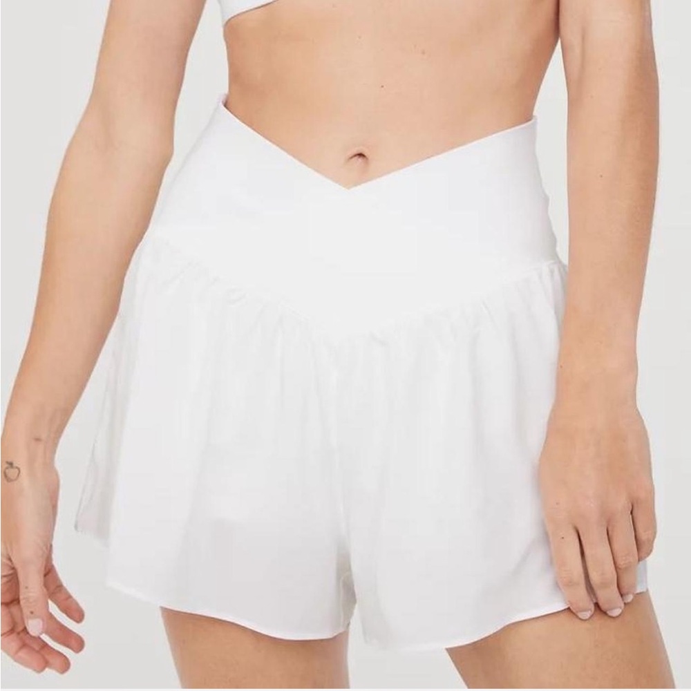 Aerie High-Waisted White Shorts